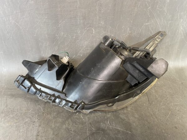 NISSAN Wingroad AD Y12 VY12 Headlight 1800 Right Side x1 - Image 7