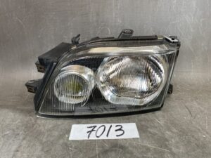 NISSAN STAGEA / WGNC34 Genuine Headlight / KOITO 100-66230 / Left Side x1
