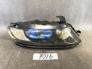 HONDA ODYSSEY / RB1 Genuine HID Headlight / KOITO 100-22497 / Right Side x1