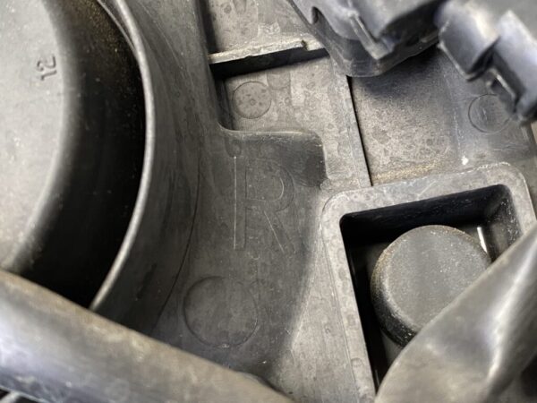 NISSAN CUBE Z11 Genuine Headlight / ICHIKOH 1801 / Right Side x1 - Image 3