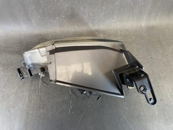 NISSAN CUBE Z11 Genuine Headlight / ICHIKOH 1801 / Right Side x1 - Image 4