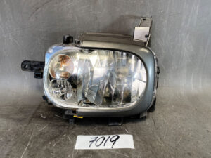 NISSAN CUBE / Z11 Genuine Headlight / ICHIKOH 1801 / Left Side x1