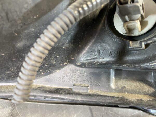 HONDA FIT GD1 GD2 GD3 GD4 Genuine Headlight / P1680 / Left Side x1 - Image 3