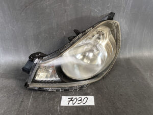 NISSAN AD / Y12 VY12 Genuine Headlight / ICHIKOH 1800 / Left Side x1