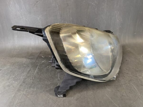 MITSUBISHI LANCER CARGO Y12 Headlight 1800 Right Side x1 - Image 3