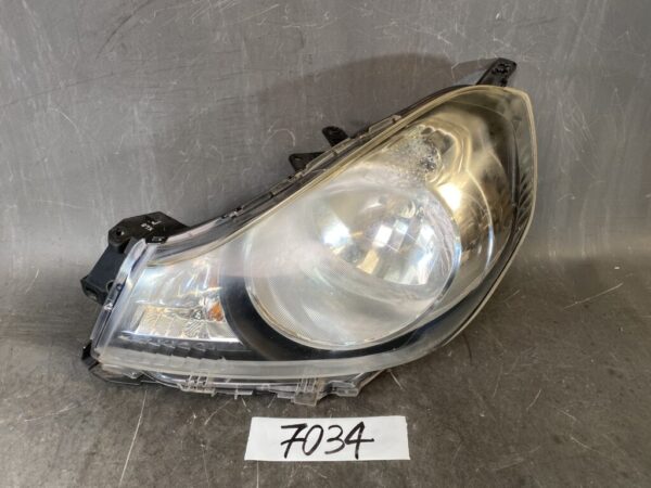 MITSUBISHI LANCER CARGO / Y12 VY12 CVY12 Genuine Headlight / ICHIKOH 1800 / Left Side x1 » JDM-PARTS NZ