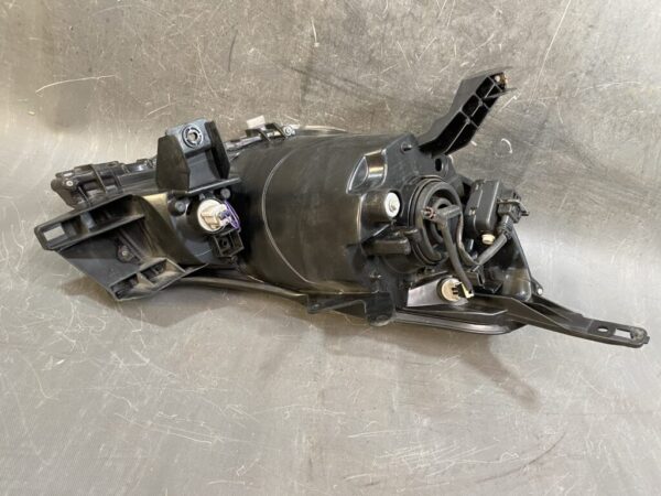 MITSUBISHI LANCER CARGO Y12 Headlight 1800 Left Side x1 - Image 7