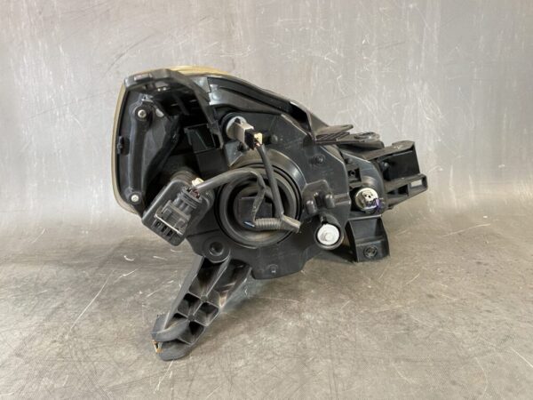 MITSUBISHI LANCER CARGO Y12 Headlight 1800 Left Side x1 - Image 9