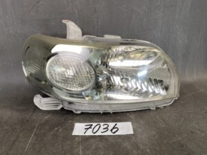 TOYOTA PORTE / NNP10 Genuine HID Headlight / KOITO 52-129 / Right Side x1