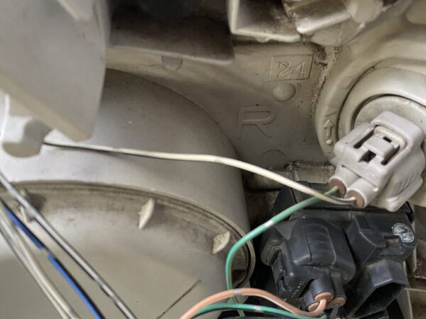 TOYOTA PORTE NNP10 NNP11 NNP15 Genuine HID Headlight / KOITO 52-129 / Right Side x1 - Image 3