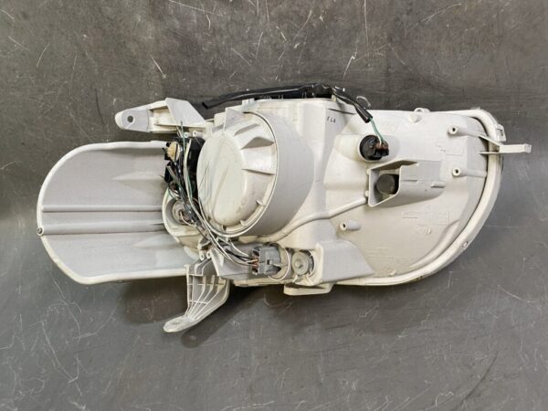 TOYOTA PORTE NNP10 NNP11 NNP15 Genuine HID Headlight / KOITO 52-129 / Right Side x1 - Image 5