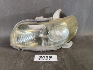 TOYOTA PORTE / NNP10 Genuine HID Headlight / KOITO 52-129 / Left Side x1