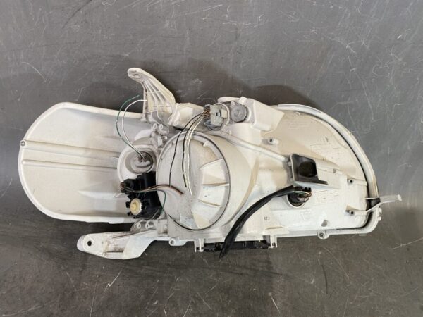 TOYOTA PORTE NNP10 NNP11 NNP15 Genuine HID Headlight / KOITO 52-129 / Left Side x1 - Image 5