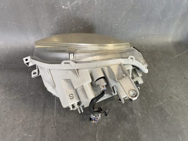 TOYOTA SIENTA NCP81 NCP85 Genuine Headlight / KOITO 52-171 / Right Side x1 - Image 5