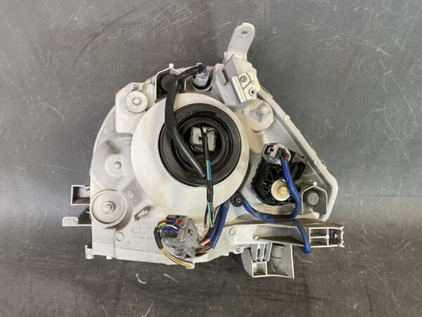 TOYOTA SIENTA NCP81 NCP85 Genuine Headlight / KOITO 52-171 / Right Side x1 - Image 6