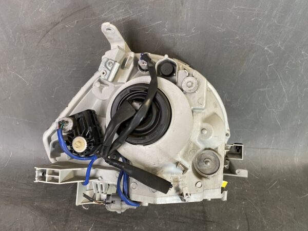TOYOTA SIENTA NCP81 NCP85 Genuine Headlight / KOITO 52-171 / Left Side x1 - Image 6