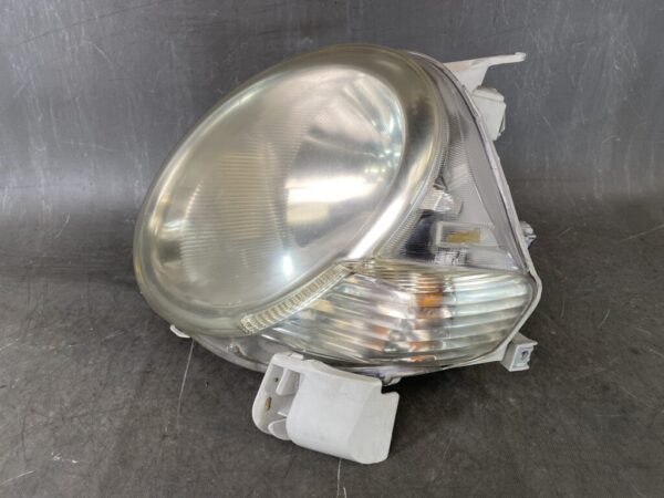 TOYOTA SIENTA NCP81 NCP85 Genuine Headlight / KOITO 52-171 / Left Side x1 - Image 2
