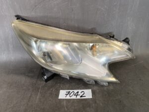 NISSAN NOTE / E12 Genuine Headlight / ICHIKOH 1868 / Right Side x1