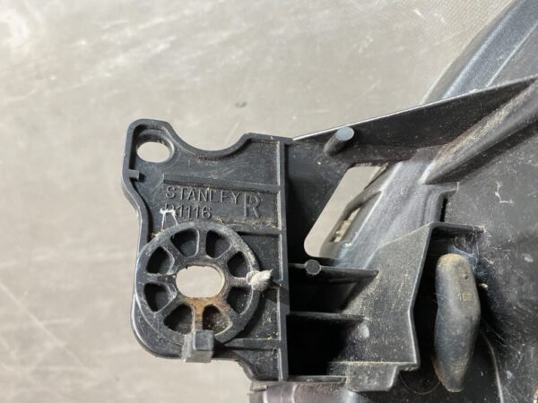 MITSUBISHI LANCER CEDIA CS5W Genuine Headlight / STANLEY P1116 R / Right Side x1 - Image 3