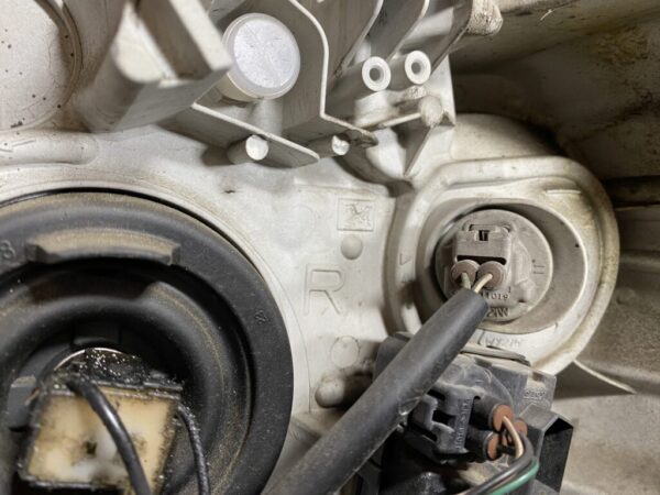 TOYOTA PORTE NNP10 NNP11 NNP15 Genuine Headlight / KOITO 52-128 / Right Side x1 - Image 3