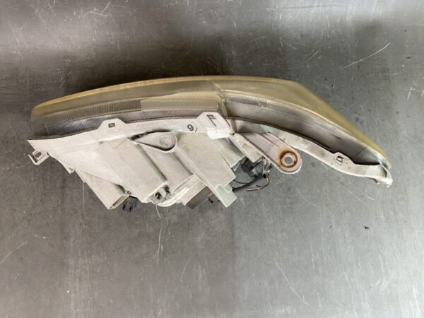 TOYOTA PORTE NNP10 NNP11 NNP15 Genuine Headlight / KOITO 52-128 / Right Side x1 - Image 4