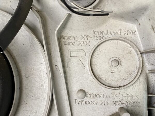 TOYOTA RAUM NCZ20 NCZ25 Genuine Headlight / KOITO 46-4 / Right Side x1 - Image 4