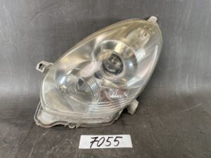 TOYOTA PASSO / NGC30 Genuine Headlight / KOITO 100-51007 / Left Side x1