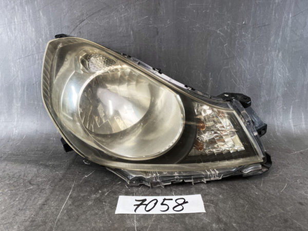 NISSAN AD / Y12 VY12 Genuine Headlight / ICHIKOH 1800 / Right Side x1 » JDM-PARTS NZ