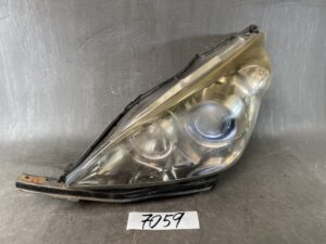 HONDA STEP WAGON / RG1 Genuine HID Headlight / KOITO 100-22594 / Left Side x1