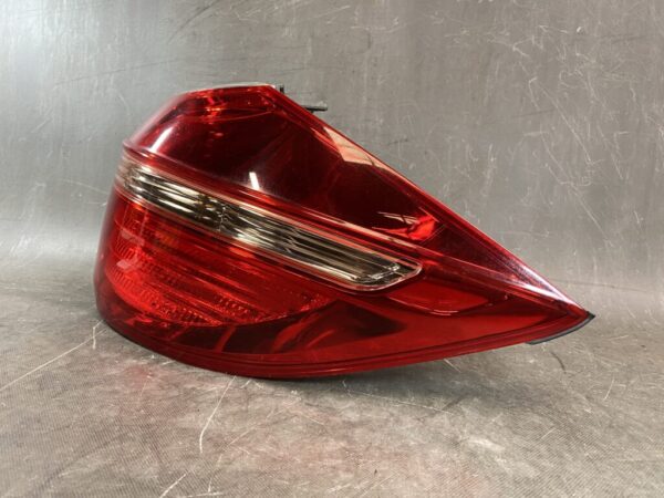 HONDA ELYSION RR1 RR5 Genuine Taillight ICHIKOH D046A Right Side x1 - Image 2