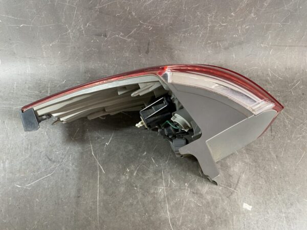 HONDA ELYSION RR1 RR5 Genuine Taillight ICHIKOH D046A Right Side x1 - Image 6