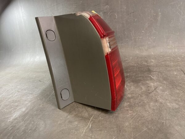 HONDA ELYSION RR1 RR5 Genuine Taillight ICHIKOH D046A Right Side x1 - Image 3