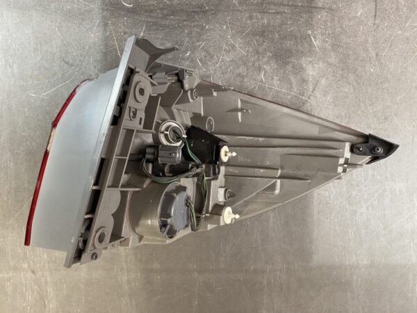 HONDA ELYSION RR1 RR5 Taillight D046A Left Side x1 - Image 6