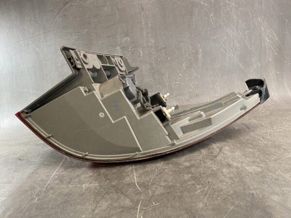 HONDA ELYSION RR1 RR5 Taillight D046A Left Side x1 - Image 7