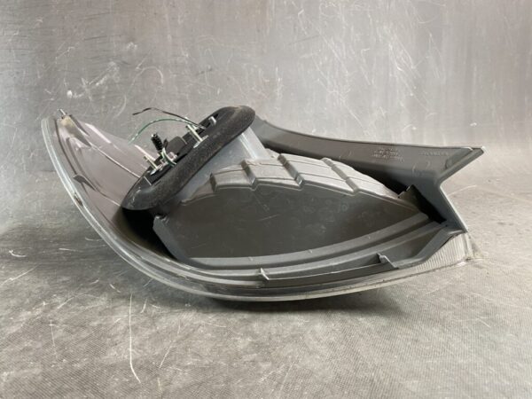 HONDA FIT JAZZ HV HYBRID GP1 GP4 LED Taillight P9883 Right Side x1 - Image 6