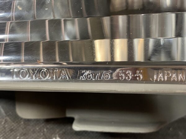 TOYOTA ALTEZZA SXE10 GXE10 Genuine Taillight / KOITO 53-5 / Right Side x1 - Image 4