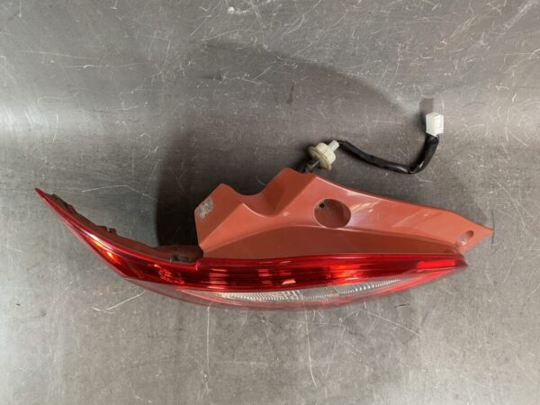 MAZDA DEMIO DE Taillight W0142 L LEFT Side x1 - Image 3