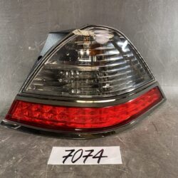 HONDA ODYSSEY / RB1 Genuine Taillight / STANLEY P6572 (CLEAR) / Right Side x1