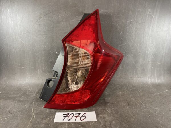 NISSAN NOTE / E12 Genuine Taillight / ICHIKOH D117 / Right Side x1 » JDM-PARTS NZ