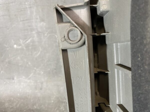 TOYOTA NOAH VOXY ZRR70 ZRR75 Taillight 28-199 Left Side x1 - Image 3