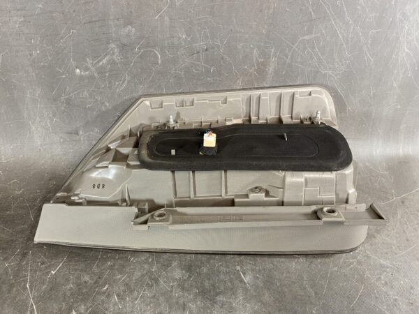 TOYOTA NOAH VOXY ZRR70 ZRR75 Taillight 28-199 Left Side x1 - Image 4