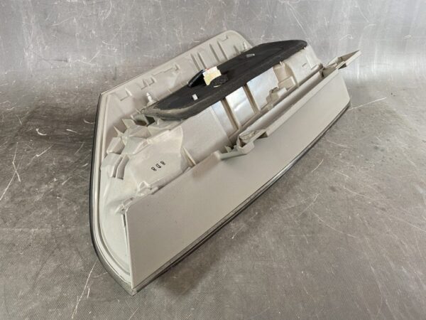 TOYOTA NOAH VOXY ZRR70 ZRR75 Taillight 28-199 Left Side x1 - Image 5