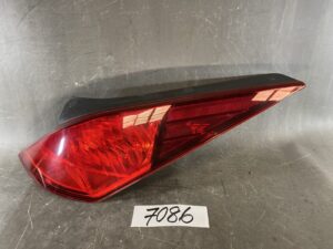 NISSAN FAIRLADY Z / Z33 Genuine Taillight / ICHIKOH 4957 / Right Side x1