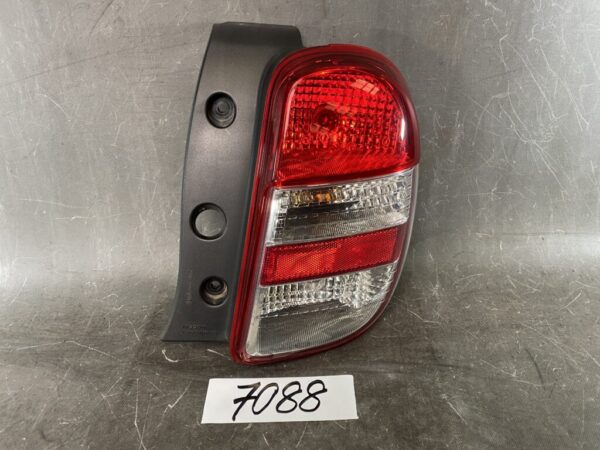 NISSAN MARCH / K13 Genuine Taillight / ICHIKOH T001 / Right Side x1 » JDM-PARTS NZ