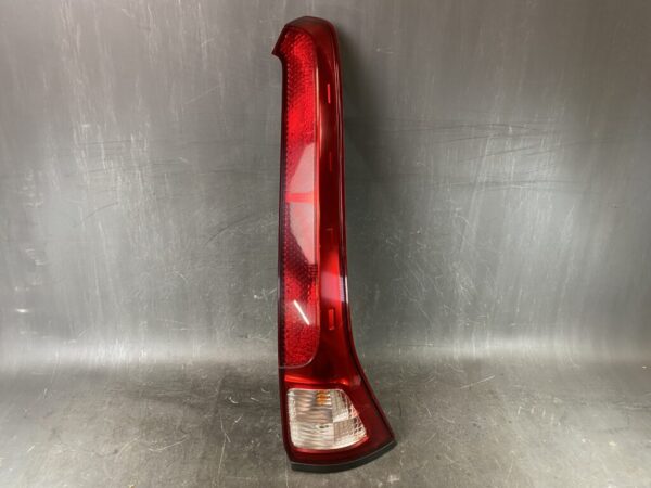 NISSAN SERENA C25 SUZUKI LANDY Taillight D008 Right Side x1 - Image 2