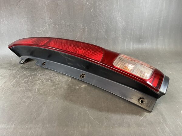 NISSAN SERENA C25 SUZUKI LANDY Taillight D008 Right Side x1 - Image 6