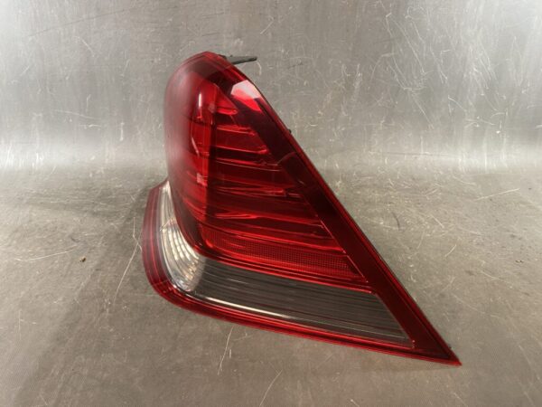 HONDA ODYSSEY RB RB1 RB2 Genuine Taillight / STANLEY P3882 R / Right Side x1 - Image 3