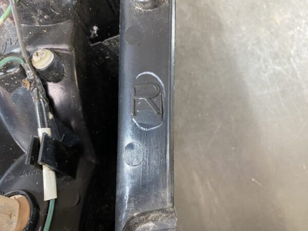 MITSUBISHI LANCER CEDIA WAGON CS5W Genuine Taillight / KOITO 220-87508 / Right Side x1 - Image 4