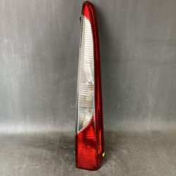 MITSUBISHI LANCER CEDIA WAGON / CS5W Genuine Taillight / KOITO 220-87508 / Right Side x1