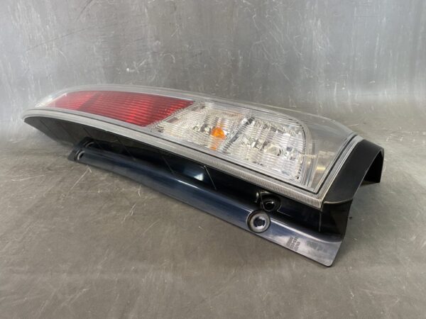 NISSAN SERENA C26 SUZUKI LANDY Taillight KOITO 220-23096 Right Side x1 - Image 5